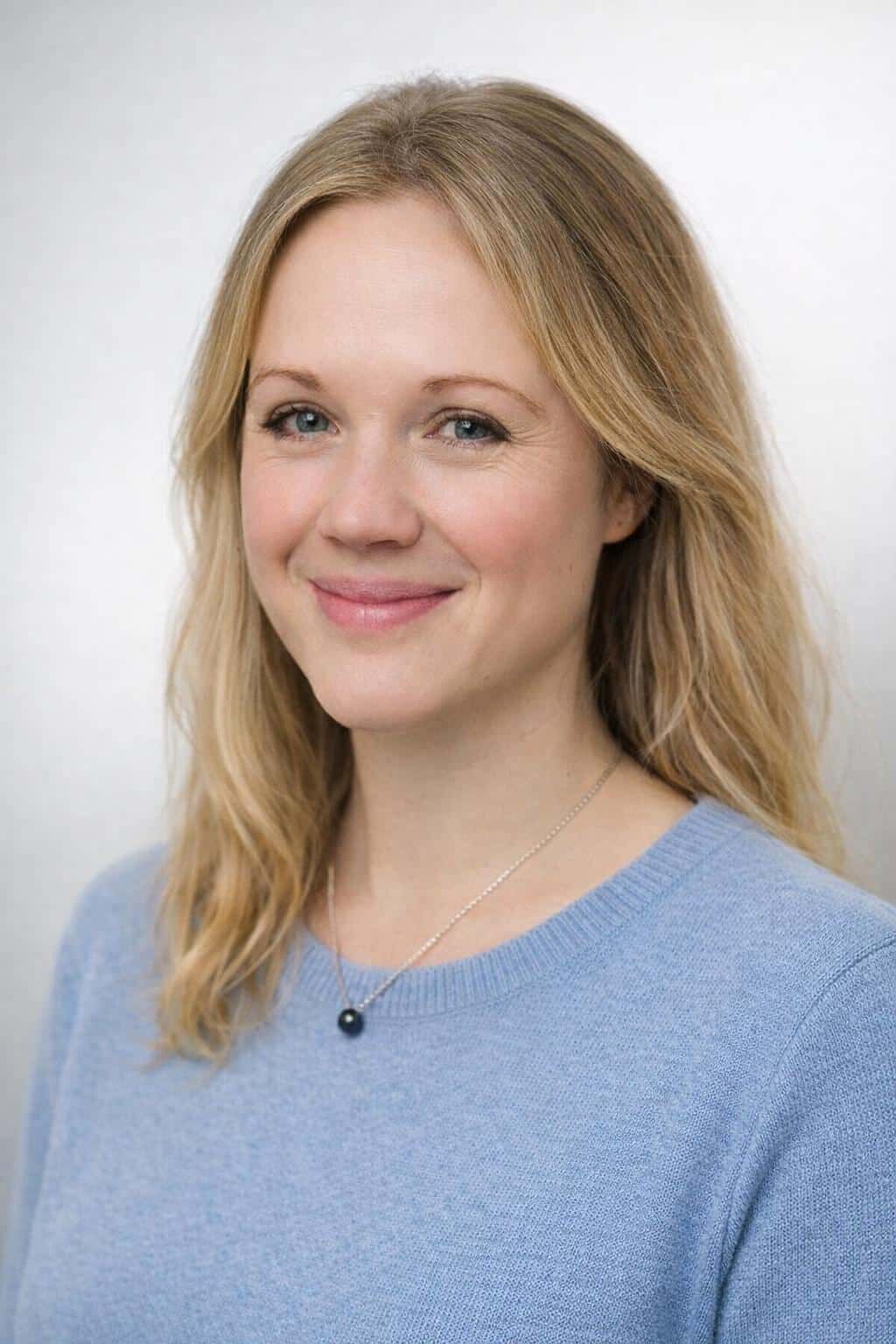 Porträt von Pia Eichstädter, approbierte Kinder- und Jugendlichenpsychotherapeutin